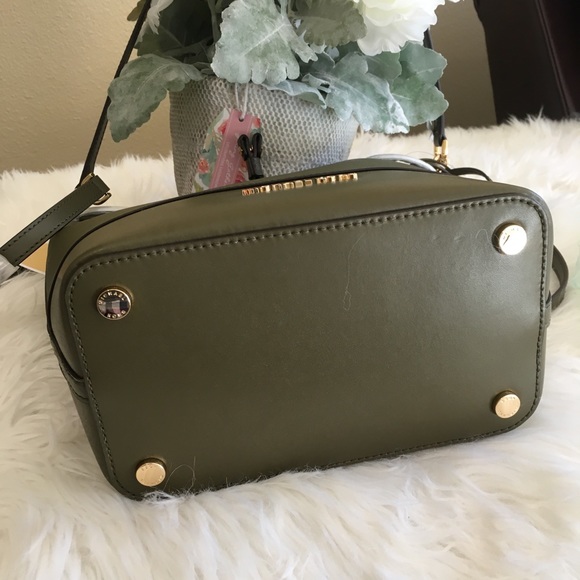 New Michael Kors medium Trista Bucket messager bag - Picture 4 of 8